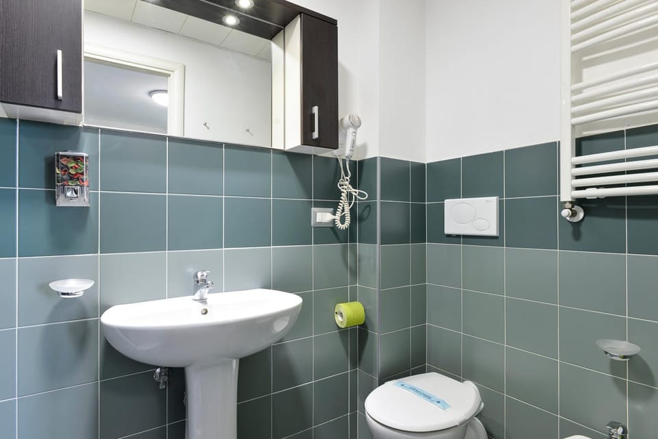 Toilet, Bathroom