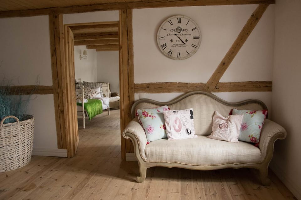 Photo of the whole room, Seating area, Bedroom