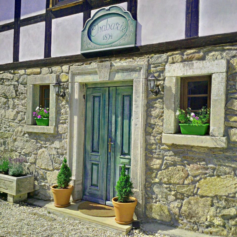 Property building, Facade/entrance