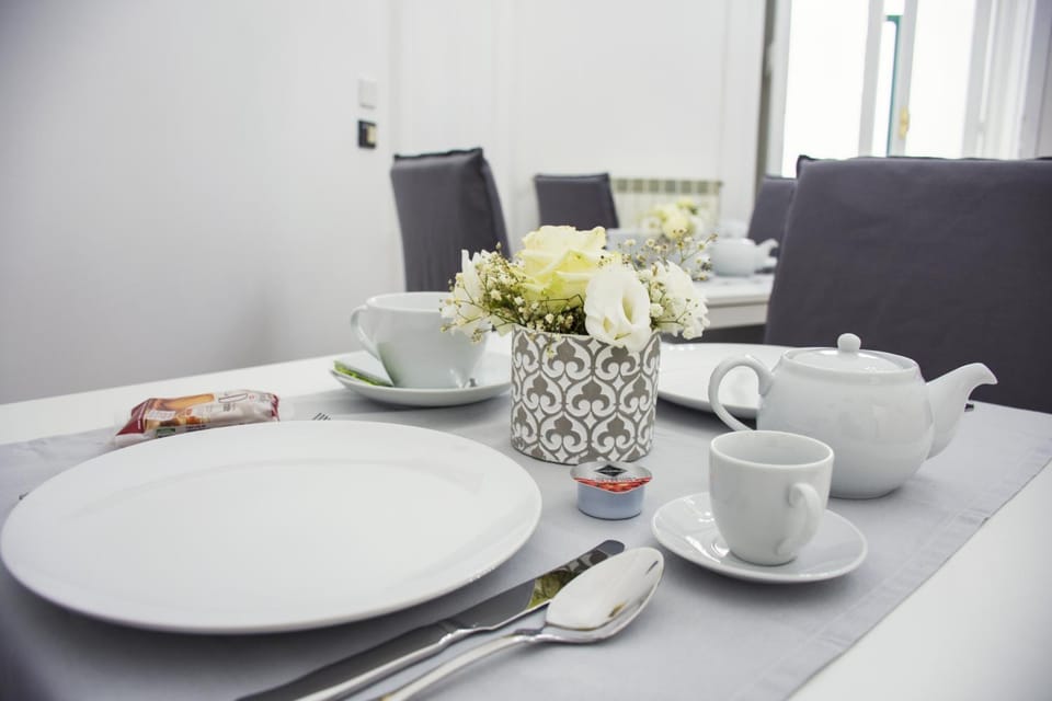 Coffee/tea facilities, Living room, Food and drinks