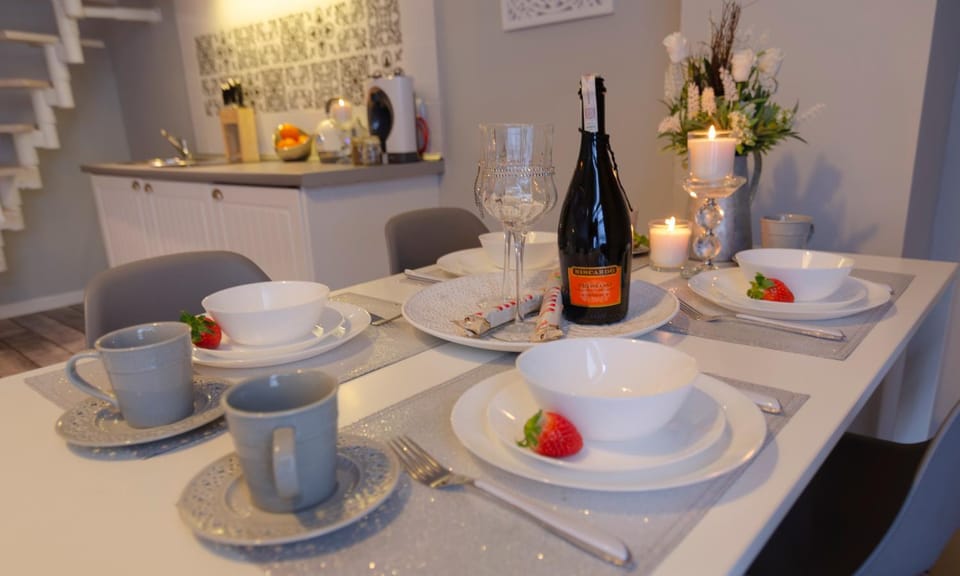 HolidayHomePL BALTIC z antresolą i balkonem przy plaży Apartment in Miedzyzdroje