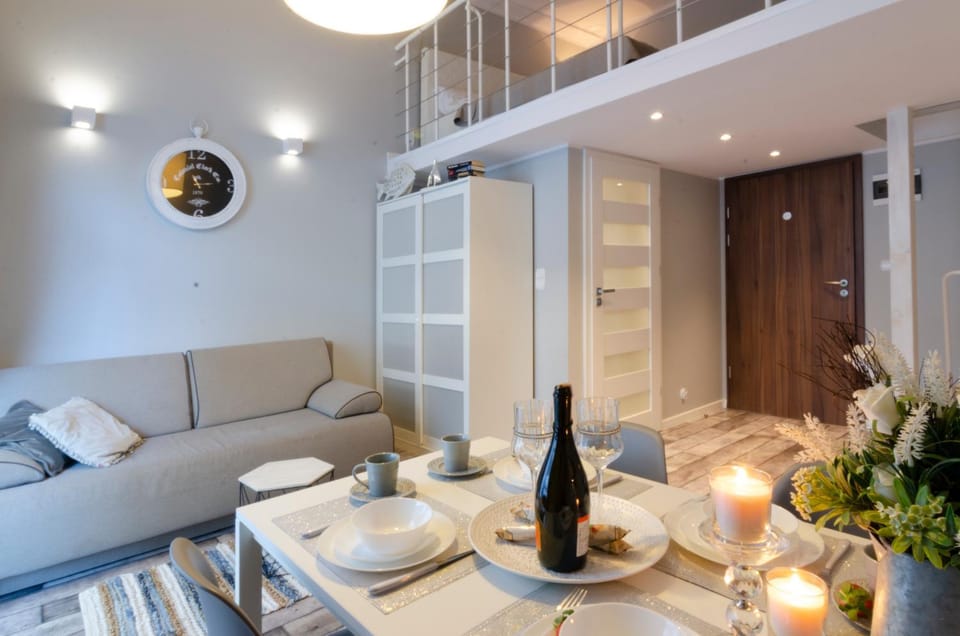 HolidayHomePL BALTIC z antresolą i balkonem przy plaży Apartment in Miedzyzdroje