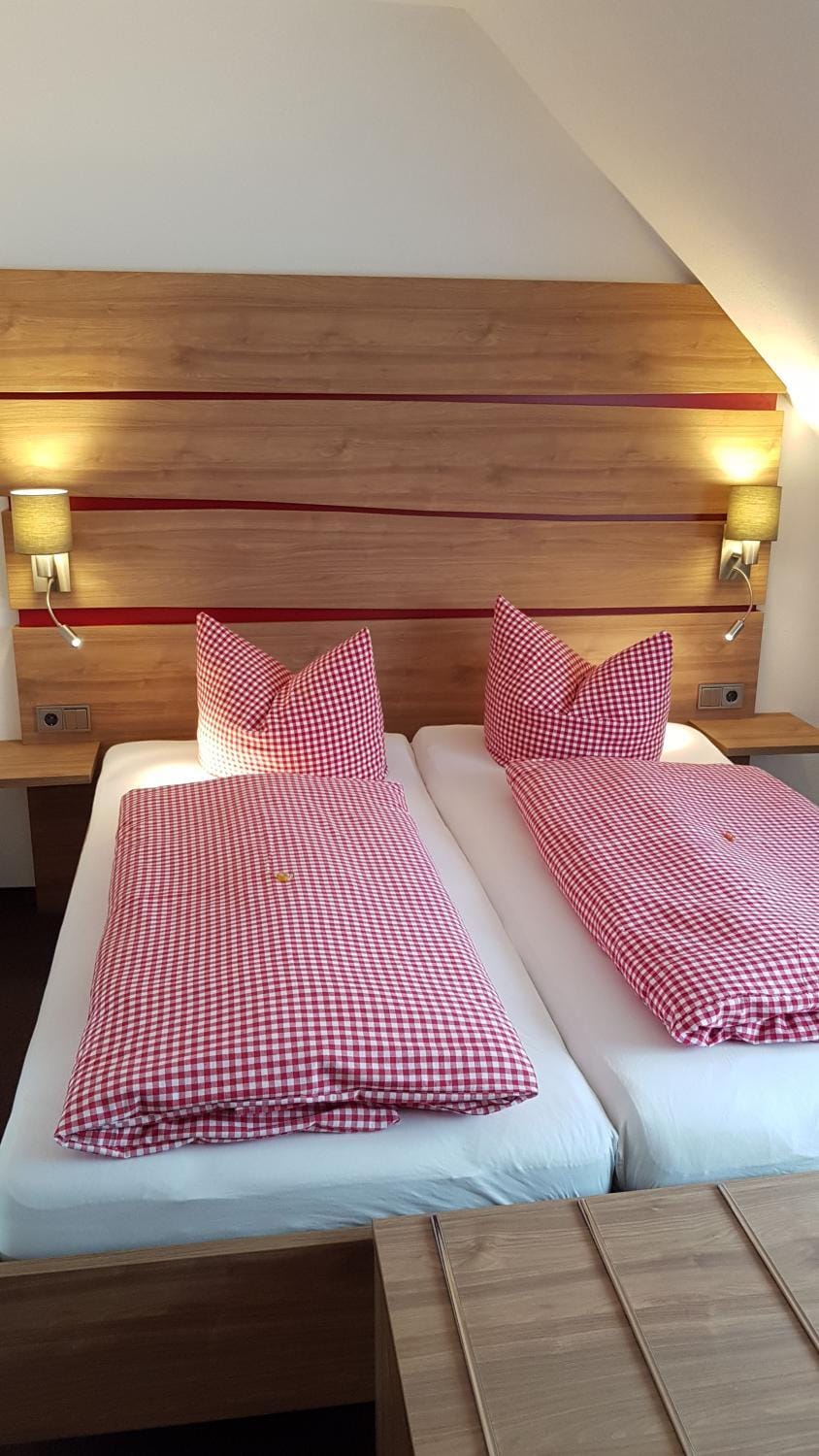 Gasthof Alte Schreinerei Bed and Breakfast in Hesse