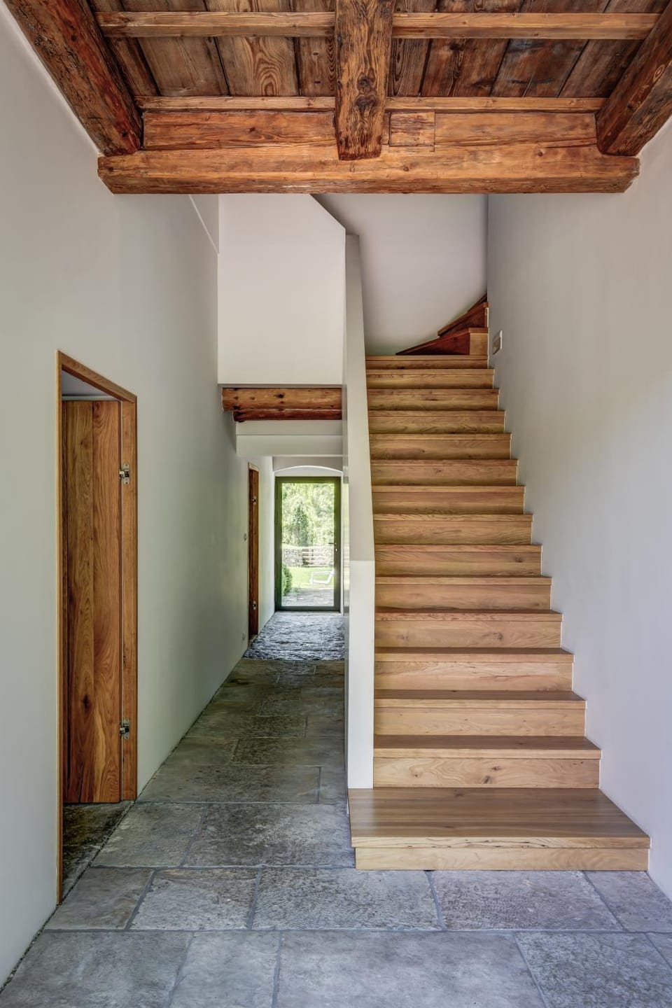 Property building, Lobby or reception