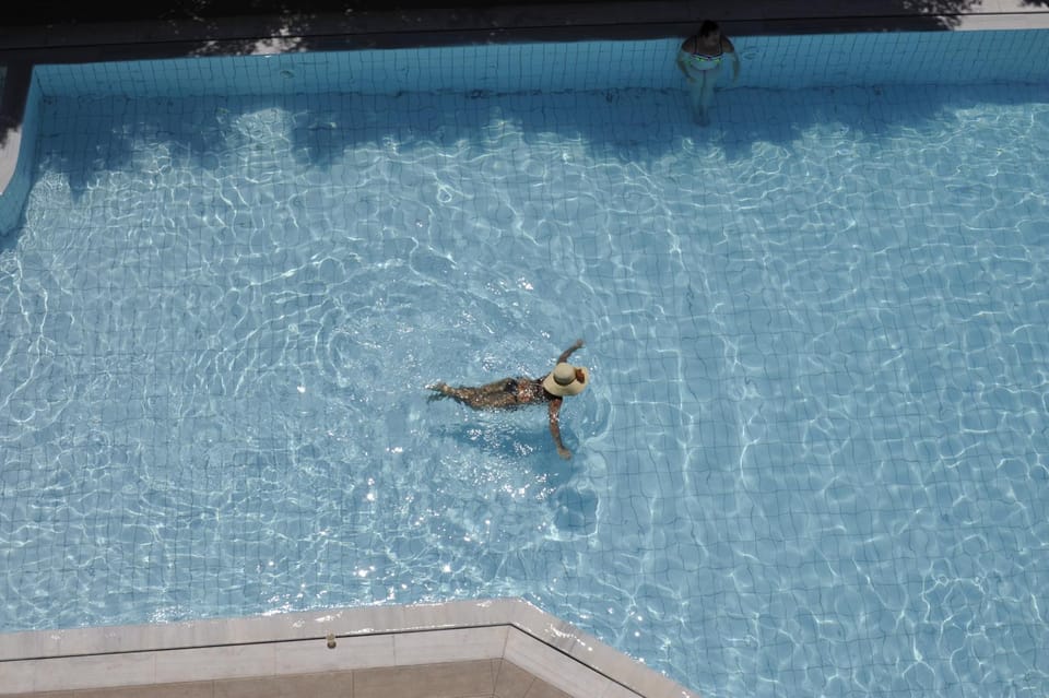 Day, Guests, Pool view