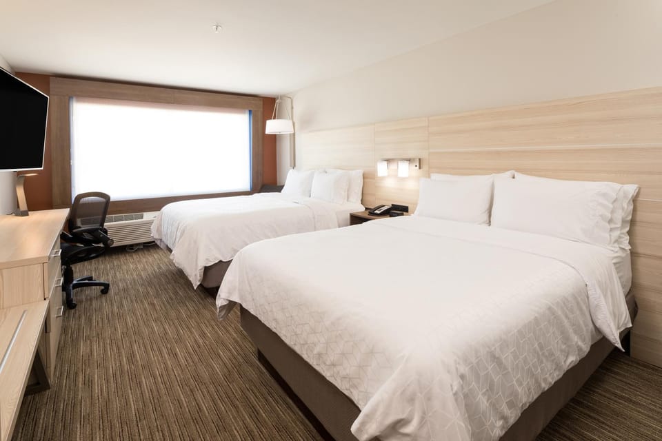 Bed, TV and multimedia
