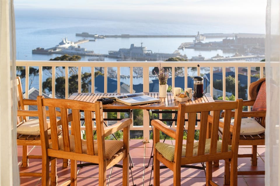 Patio, Dining area, Sea view