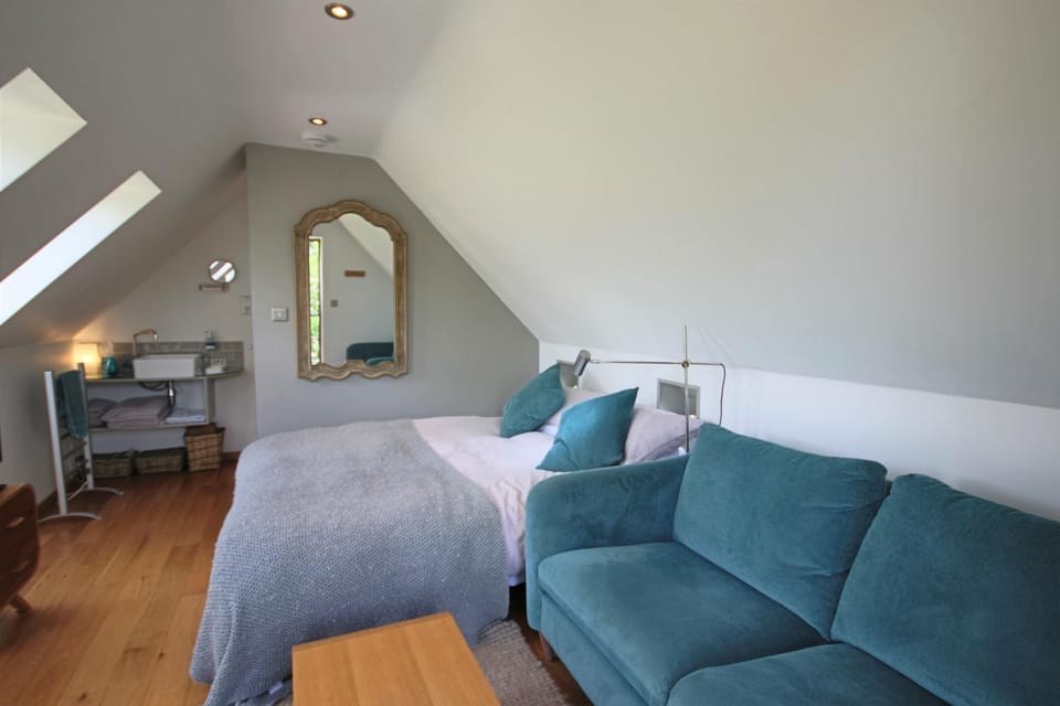Living room, Bedroom