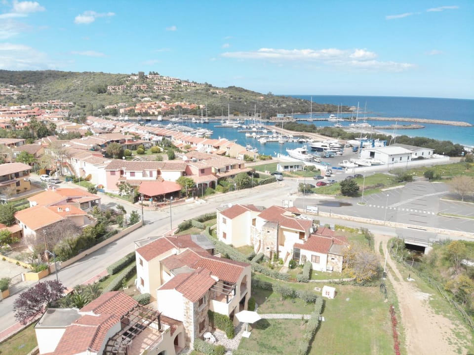 Neighbourhood, Bird's eye view