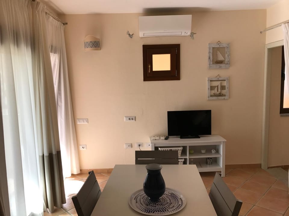 TV and multimedia, Dining area