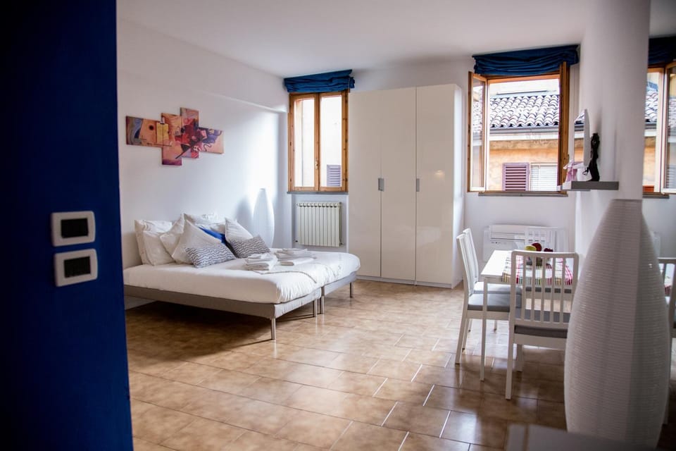 Dining area, Bedroom