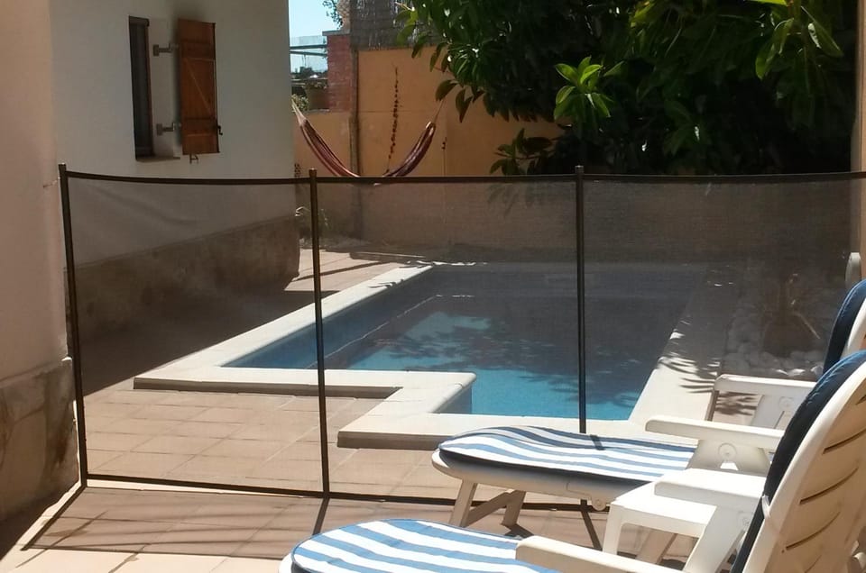 Patio, Garden, Swimming pool