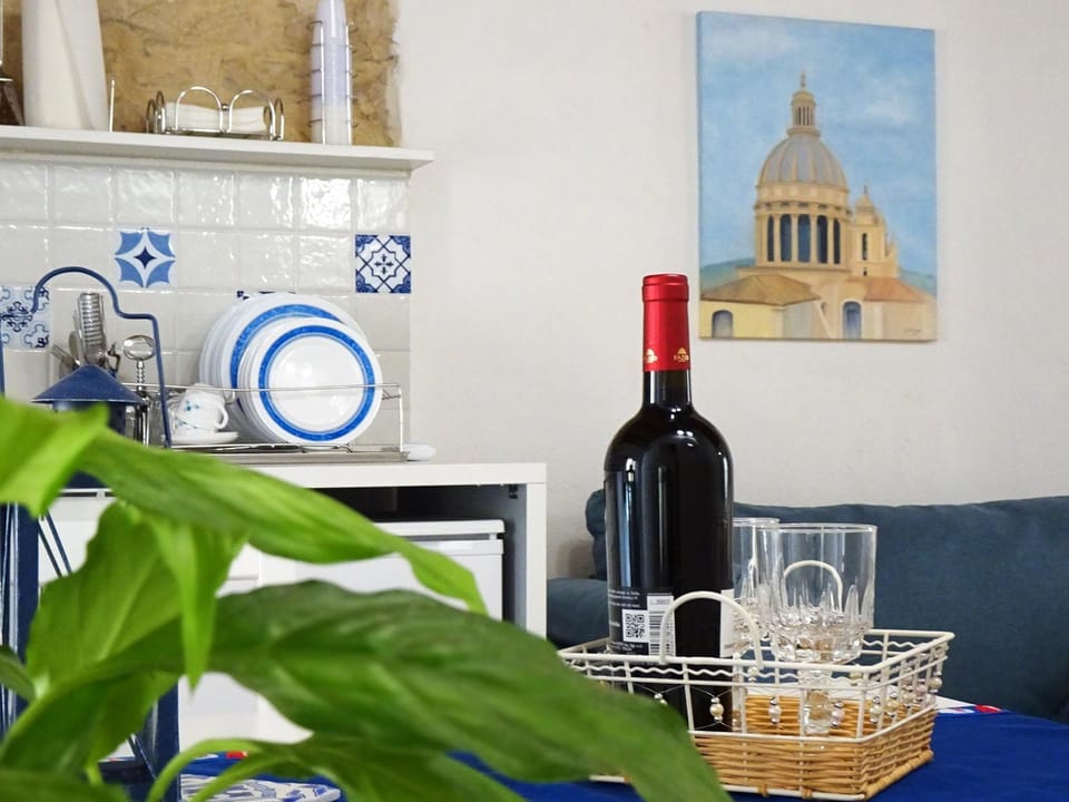 Living room, kitchen, kitchen