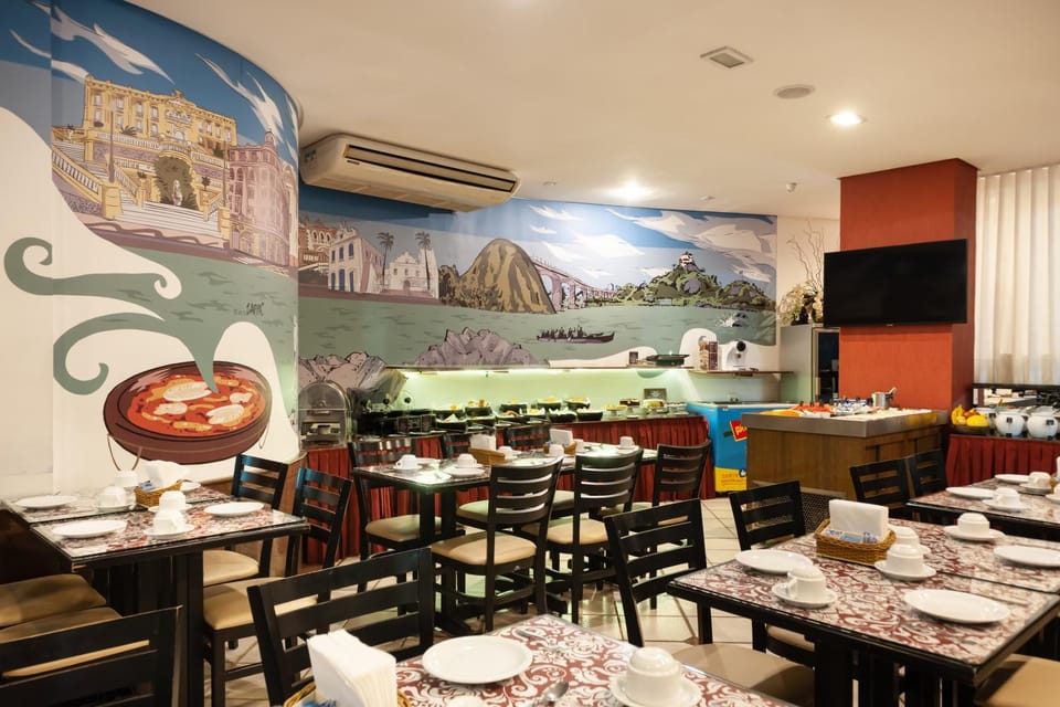 Restaurant/places to eat, Meals, Breakfast, Buffet breakfast