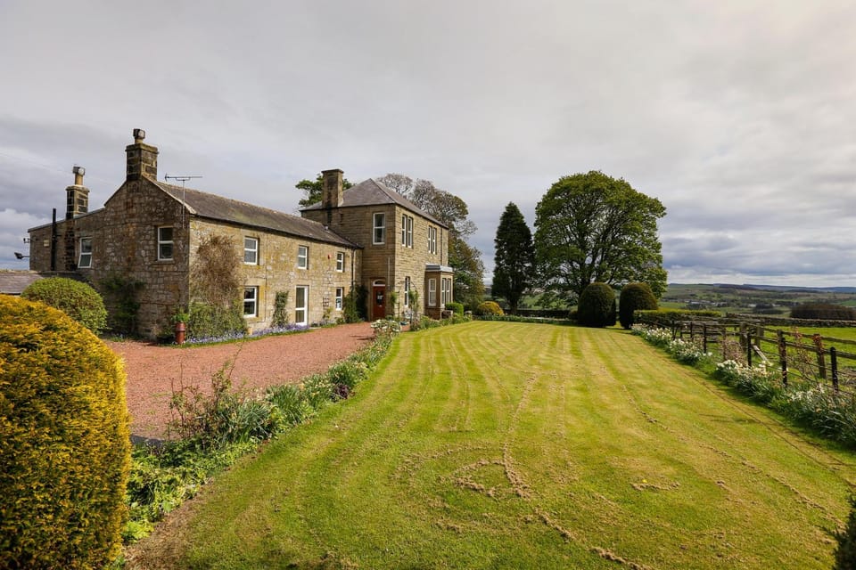 Property building, Garden, Garden view