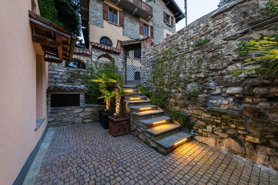 Property building, Day