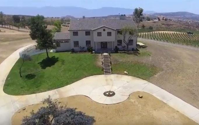 Property building, Neighbourhood, Natural landscape, Bird's eye view, Mountain view