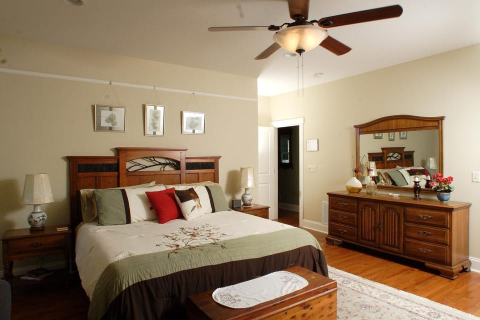 Photo of the whole room