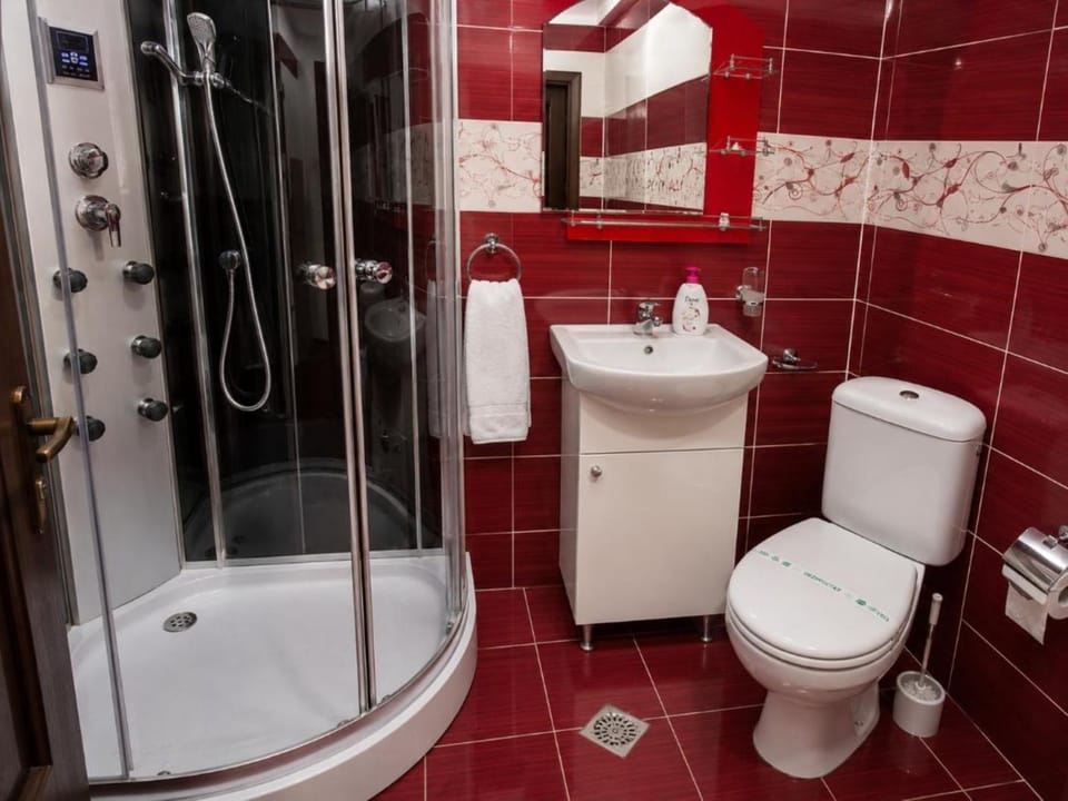 Shower, Toilet, Bathroom