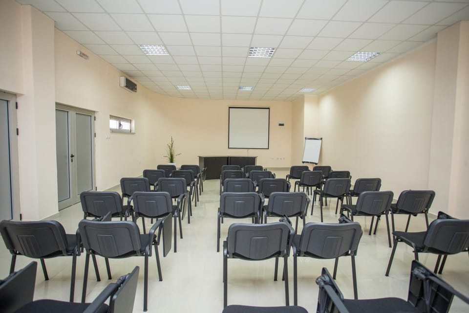 Meeting/conference room