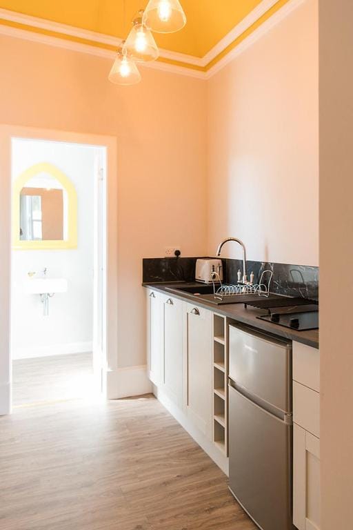 The Merryburn - Rooms and Courtyard Studios Hotel in Scotland