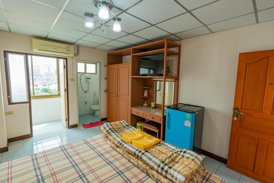 Tat Hotel Apartment hotel in Bangkok
