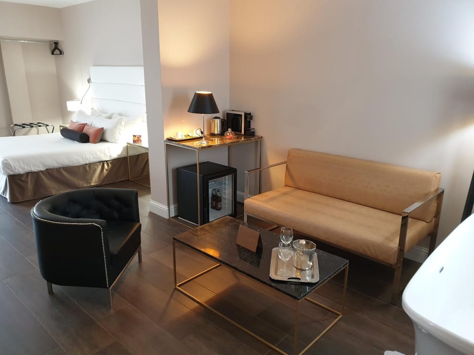 Althea Inn Roof Terrace Bed and Breakfast in Rome
