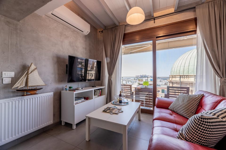 Living room, Seating area, City view