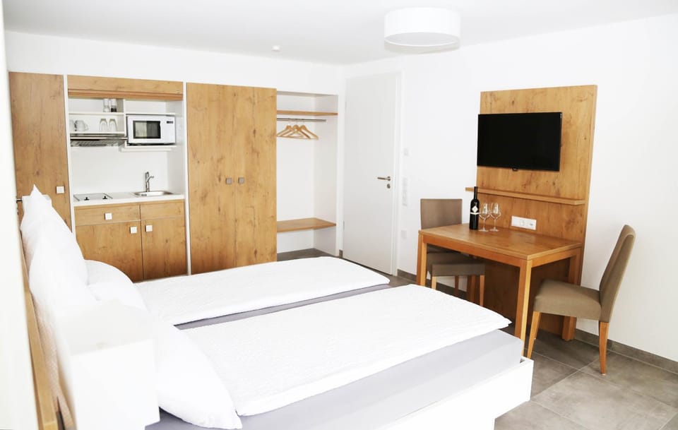 Living room, Bedroom
