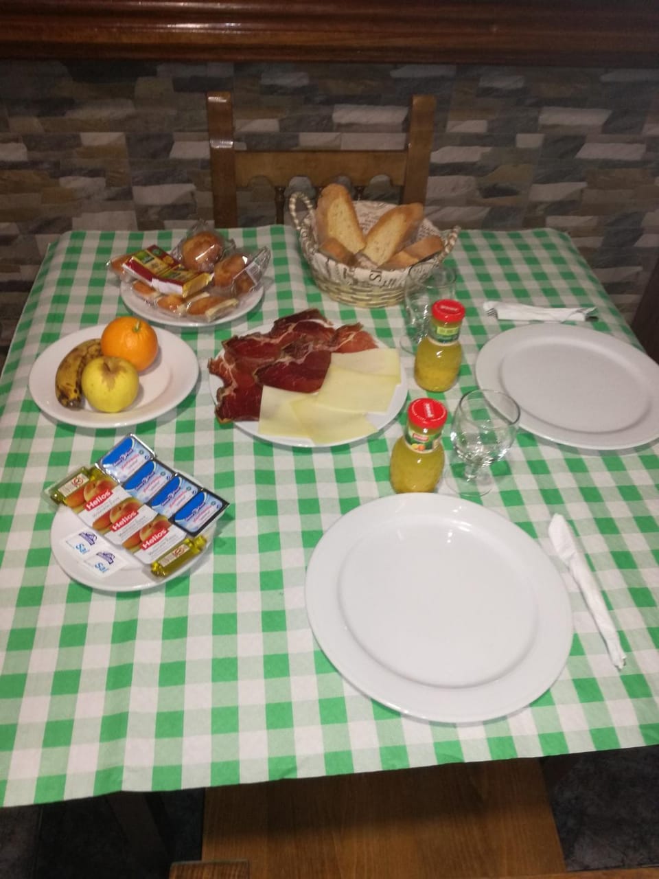 Breakfast, Continental breakfast