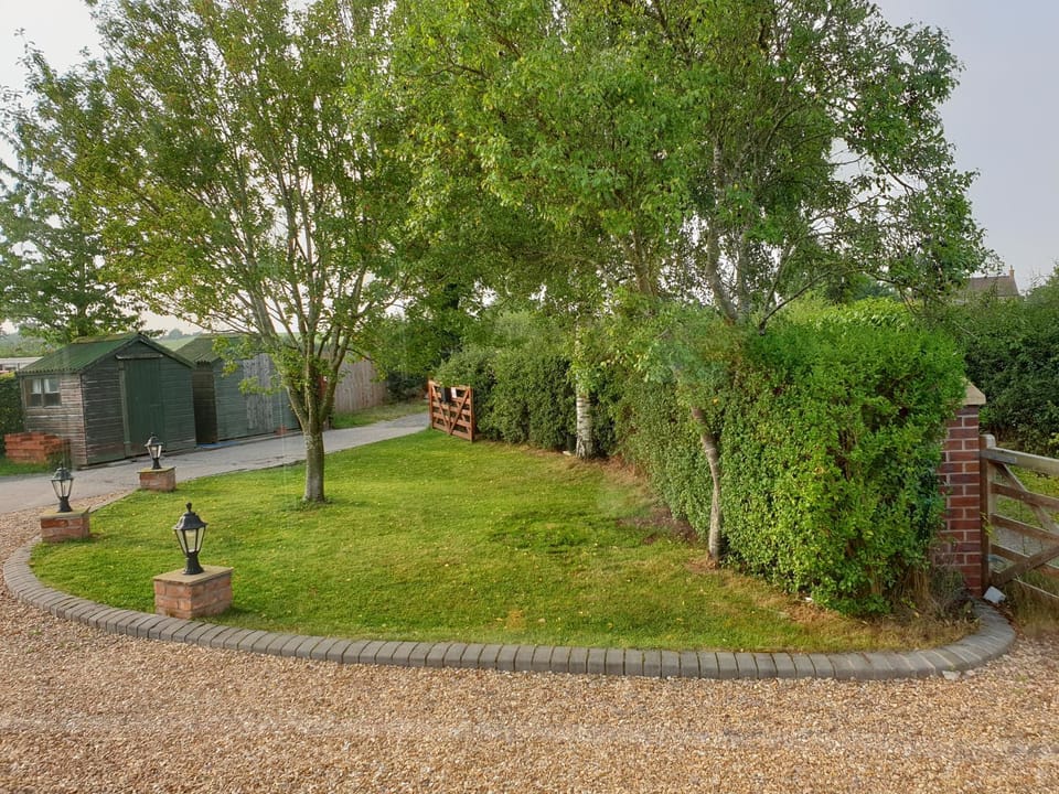 Spring, Natural landscape