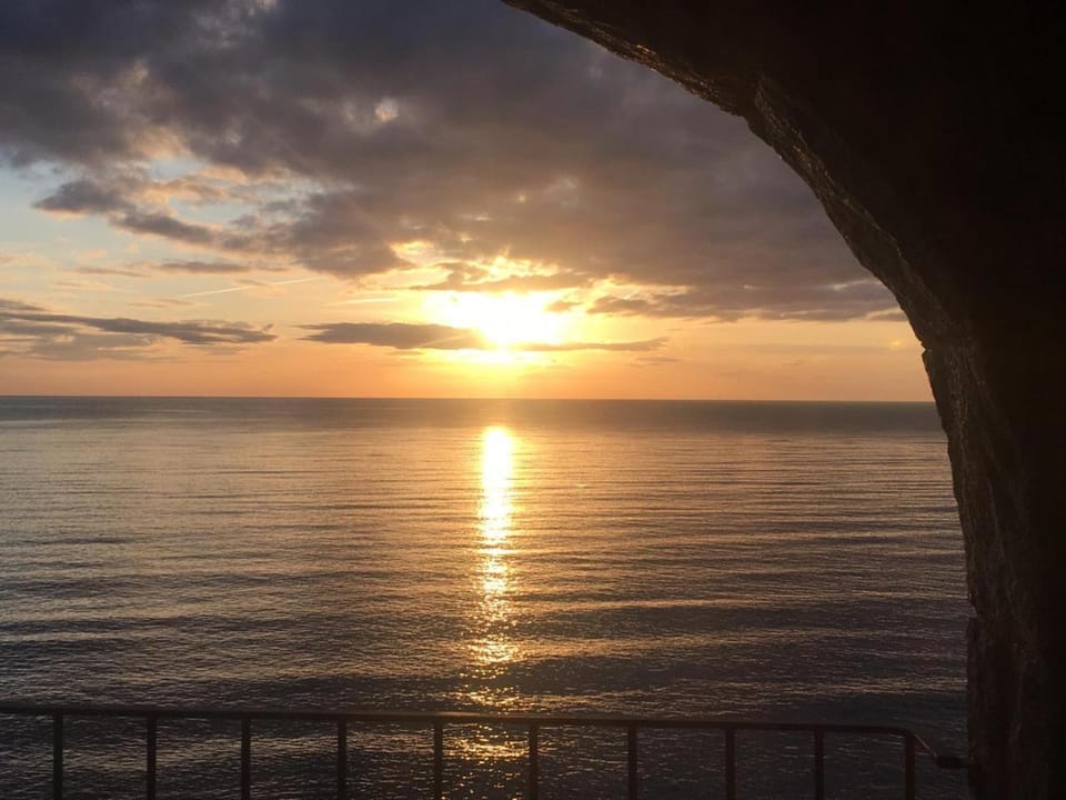Day, Natural landscape, Summer, On site, Sea view, Sunrise