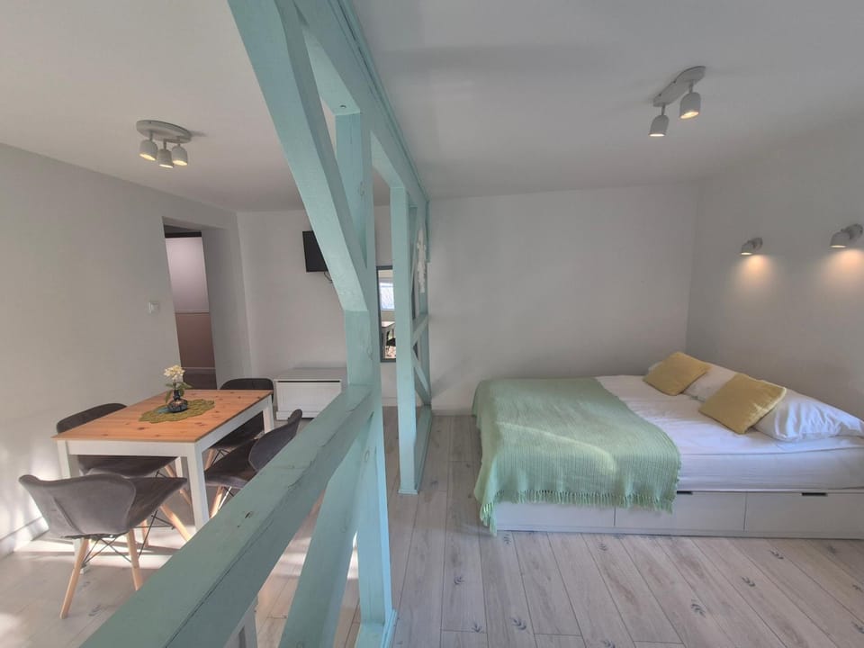 Kot Pocztowy Apartment in Lower Silesian Voivodeship