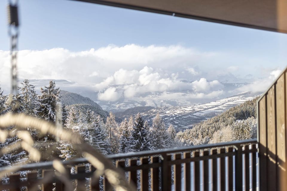 Winter, View (from property/room), Balcony/Terrace
