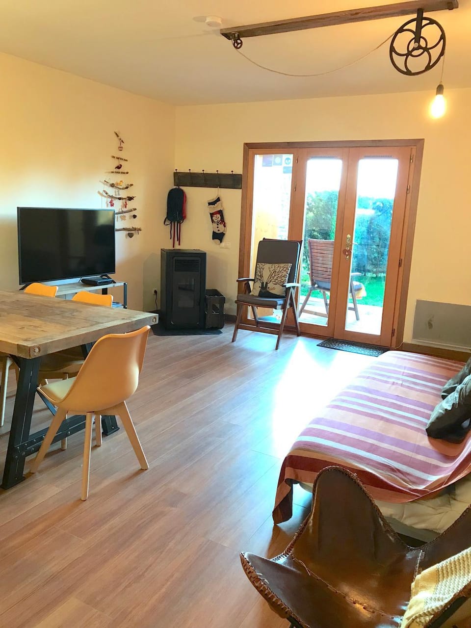 Living room, flat iron