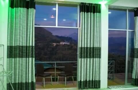 Mountain view, Swimming pool