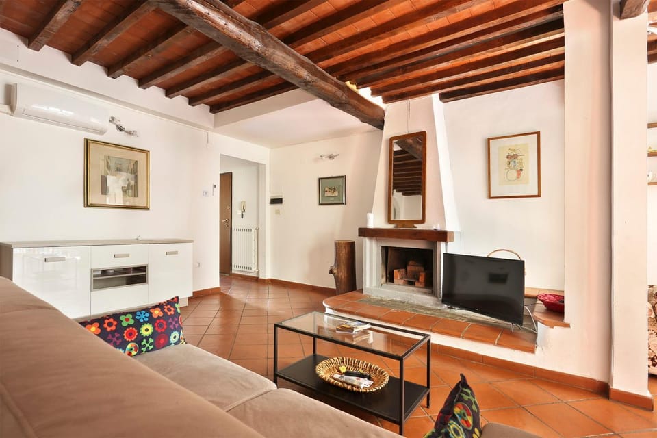 Tornabuoni apartment in central Florence Apartment in Florence