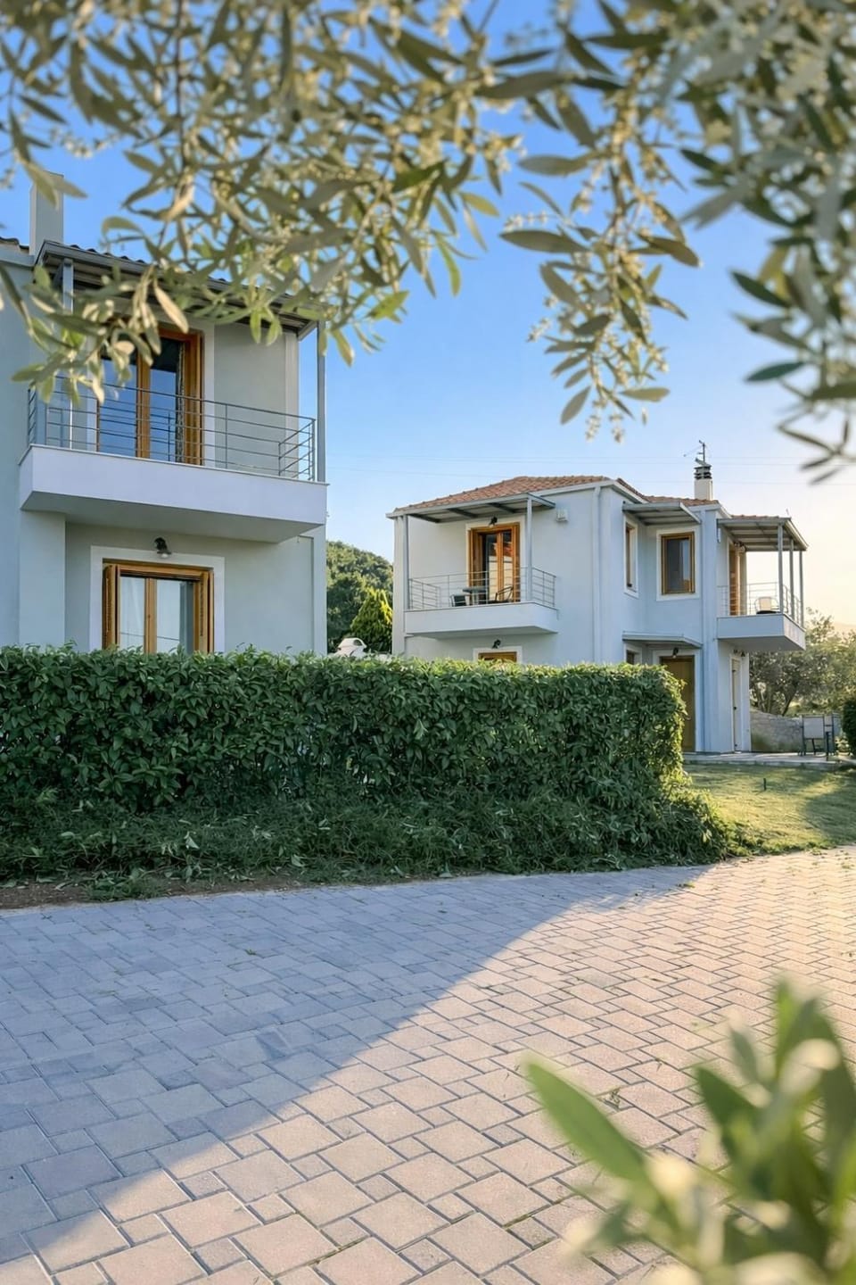 Property building, Day, Garden, Garden view