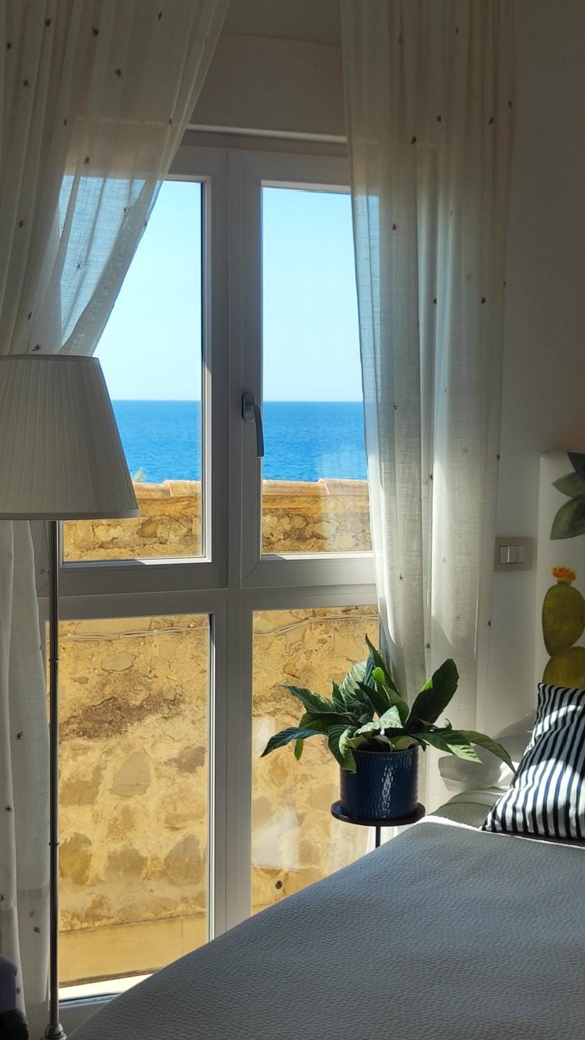 Bed, Photo of the whole room, Bedroom, Sea view