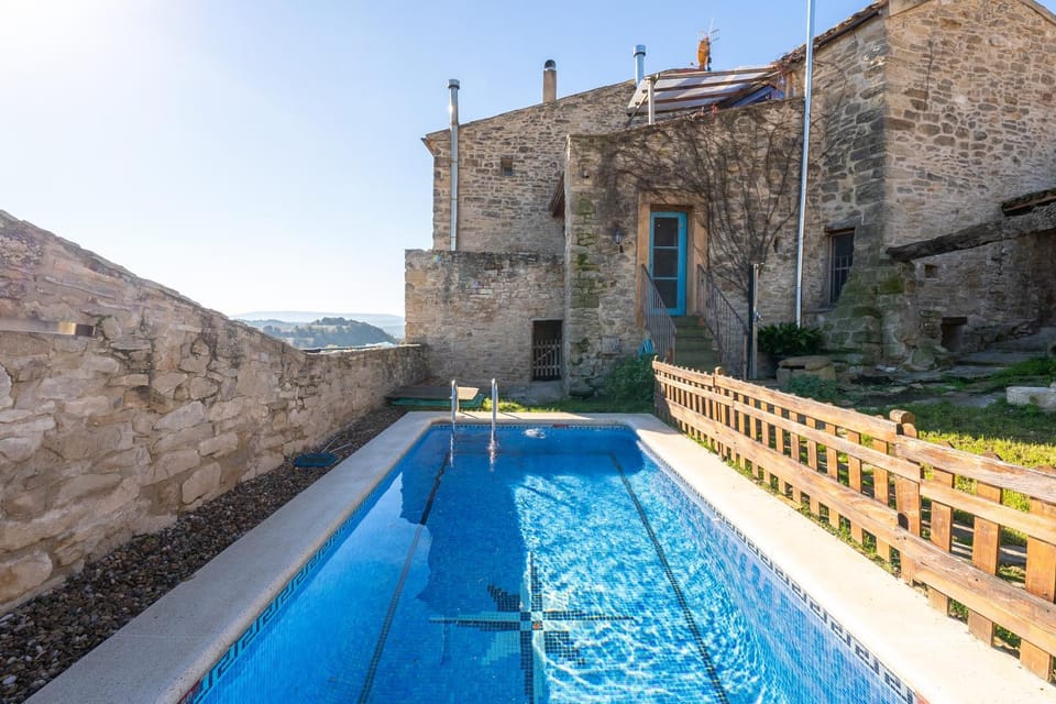 Day, Swimming pool