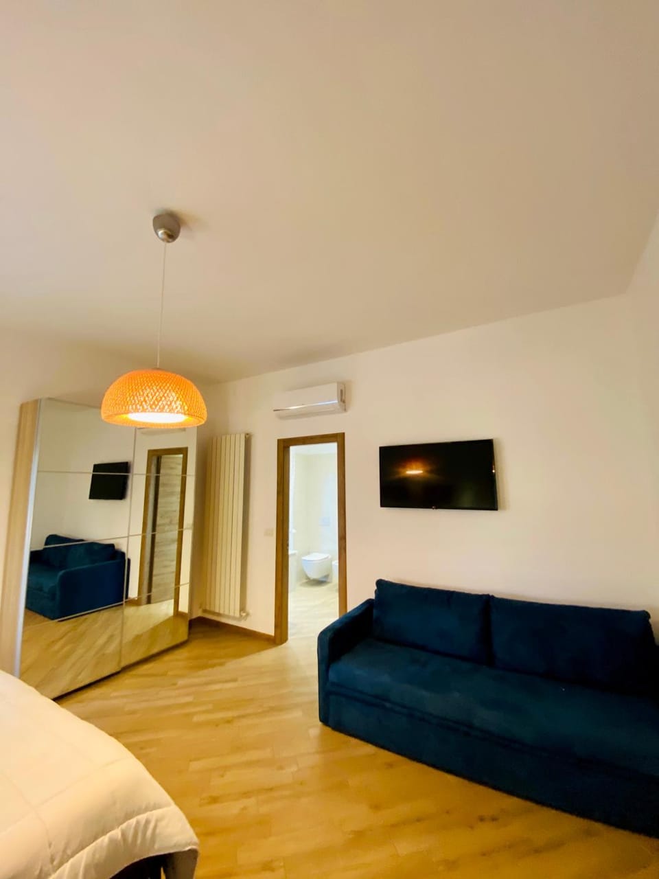 TV and multimedia, Living room, Photo of the whole room