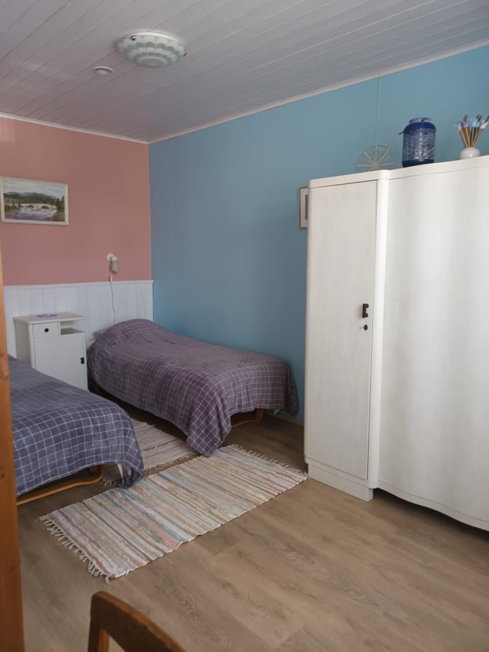 Bedroom, wardrobe