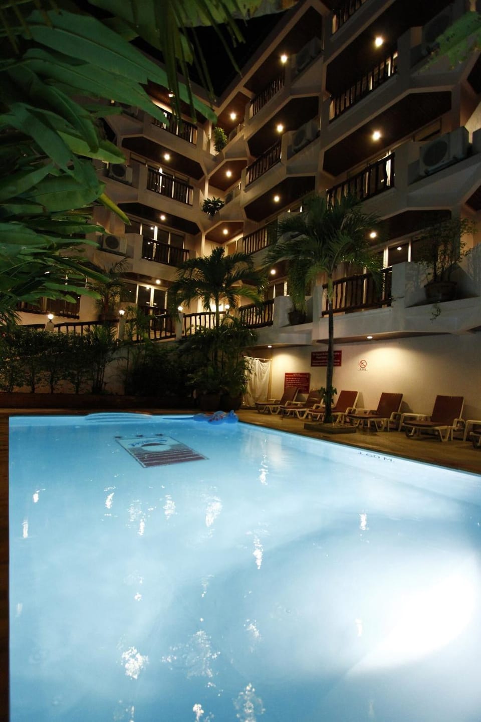 Swimming pool, Swimming pool