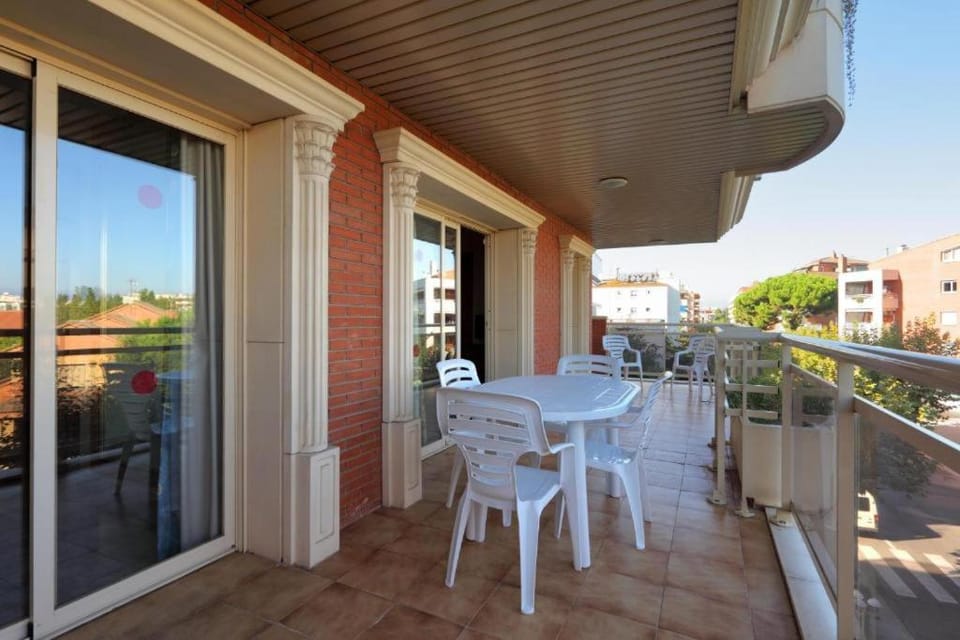 Apartamentos Imperial Apartment in Salou