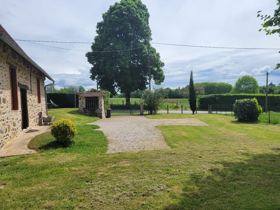 Meublé de tourisme " Les Étourneaux " House in Nouvelle-Aquitaine