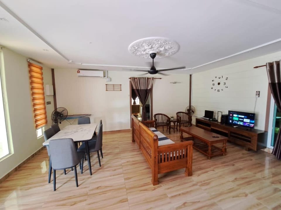 Rayyan Ashraf homestay Bed and Breakfast in Malaysia