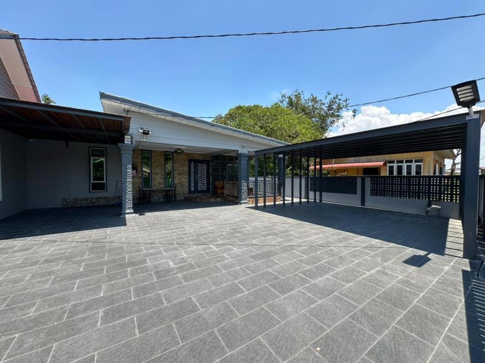 Rayyan Ashraf homestay Bed and Breakfast in Malaysia