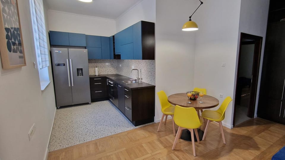Kitchen or kitchenette, kitchen
