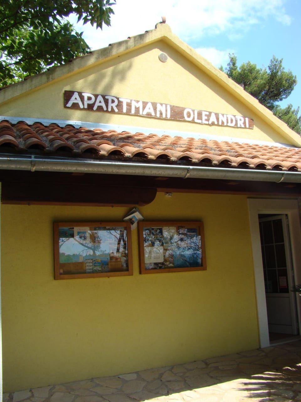 Facade/entrance, Lobby or reception