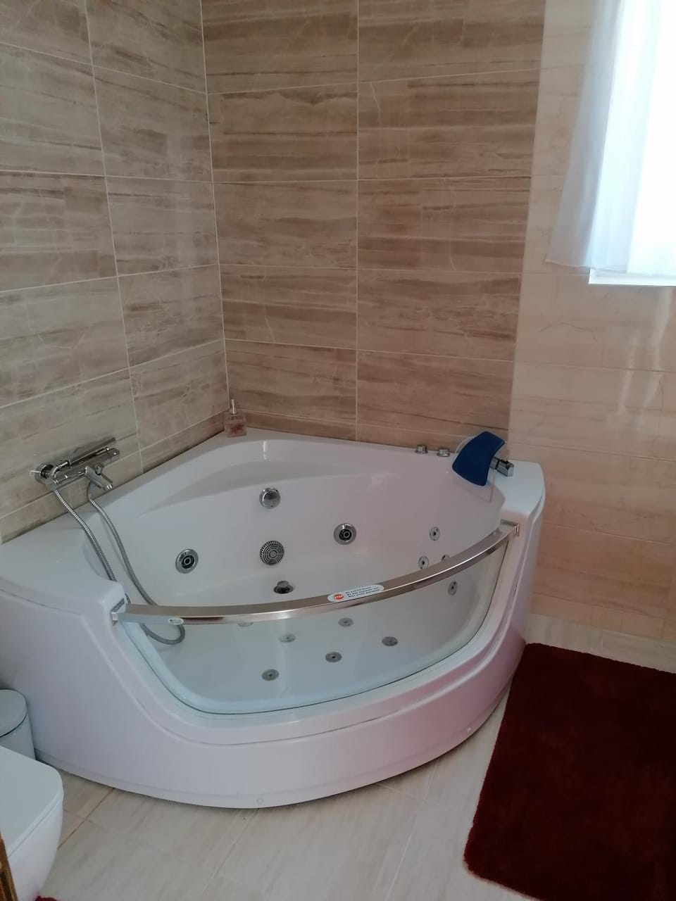 Hot Tub, Bathroom, towels